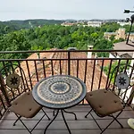 Apartment Historic In The Heart Of The