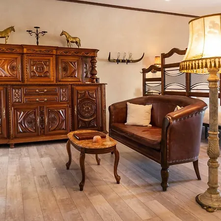 Apartment Historic In The Heart Of The