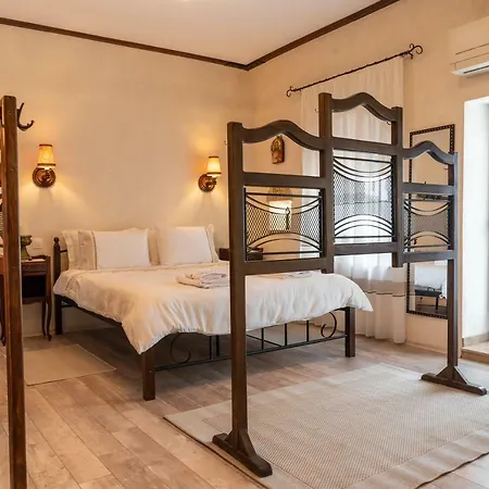 Historic In The Heart Of The Veliko Tarnovo