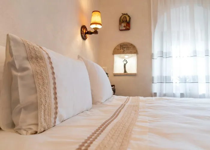 Historic In The Heart Of The Apartman