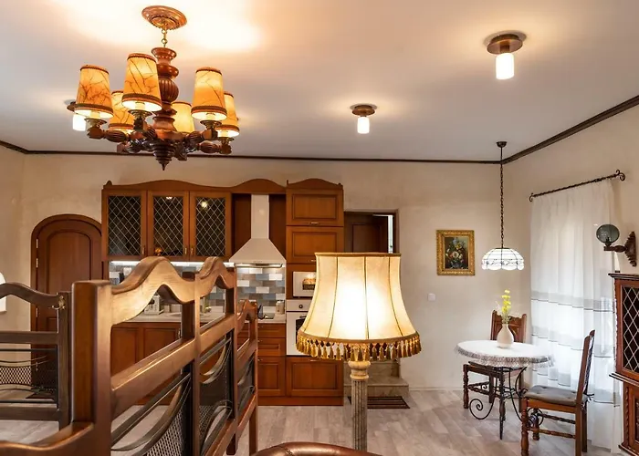 Apartman Historic In The Heart Of The